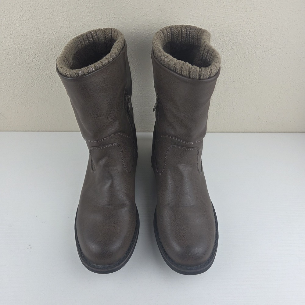Muk Luks Crumpet Brown Faux Leather‎ Lined Side Zip/Snap Heel Boots Womens Sz 10 - Picture 4 of 14